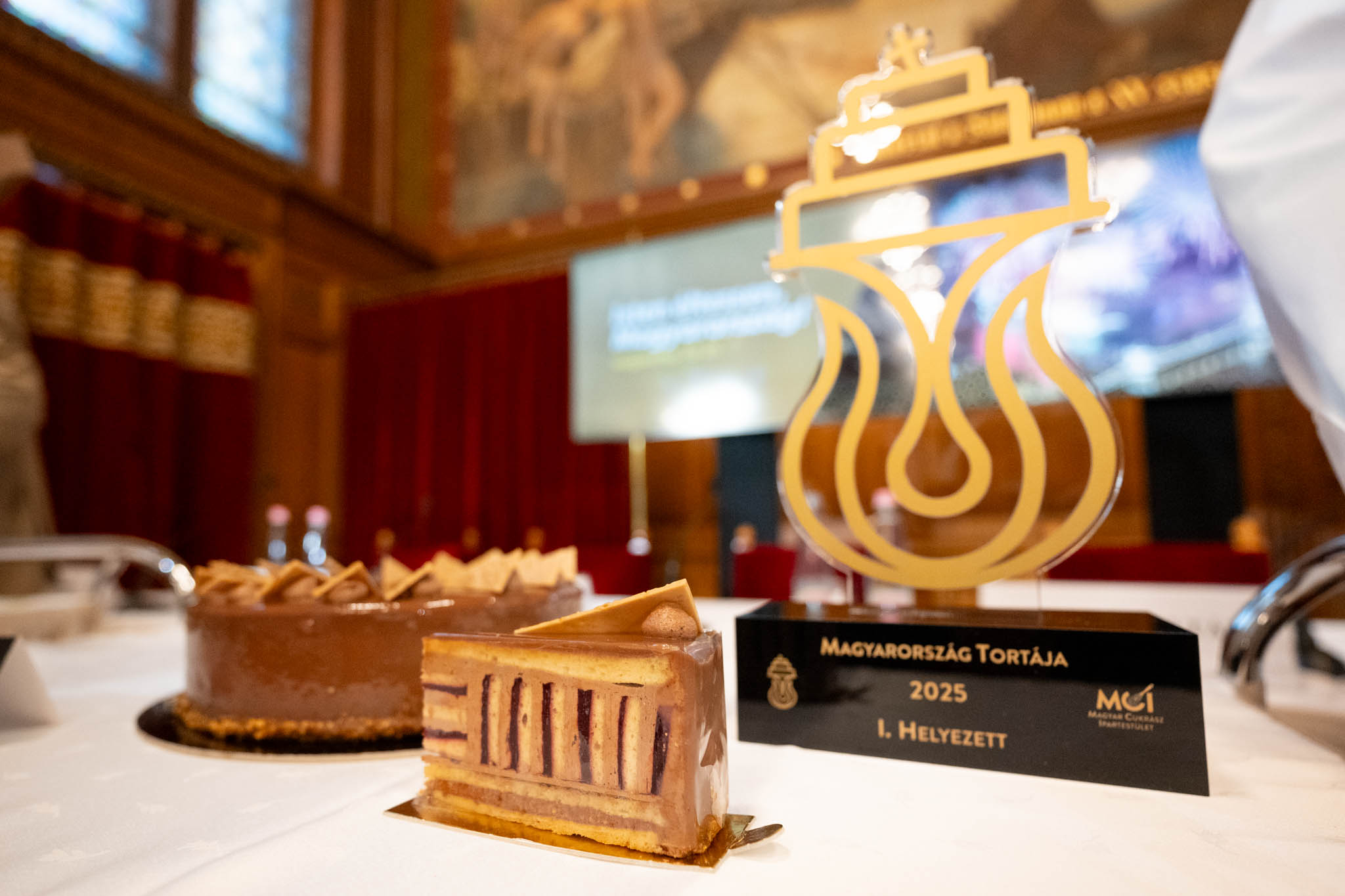 Magyarország Tortáját és a Magyarország Cukormentes Tortája verseny győztesét árusító cukrászdák – 2025.